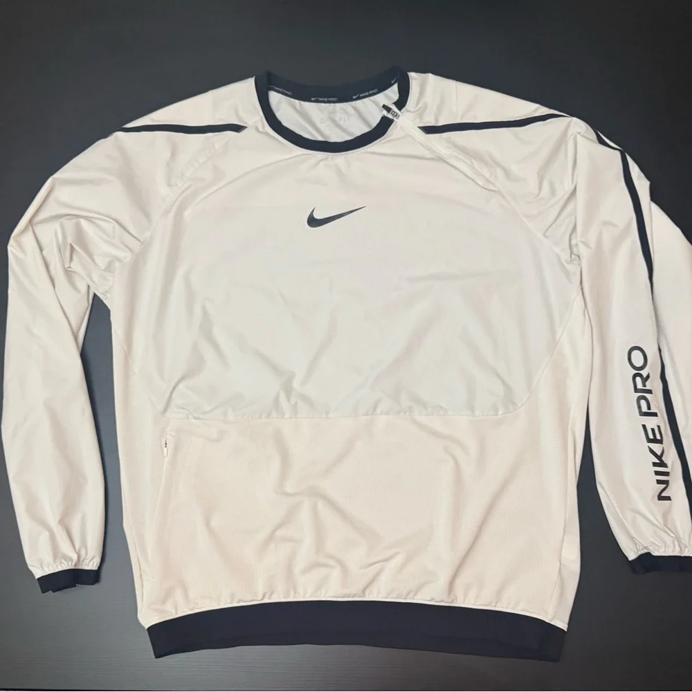 Nike Pro Men’s Cream and Black Pullover Large - Picture 2 of 9
